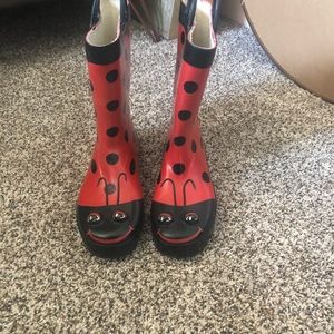 Youth 7 rain boots